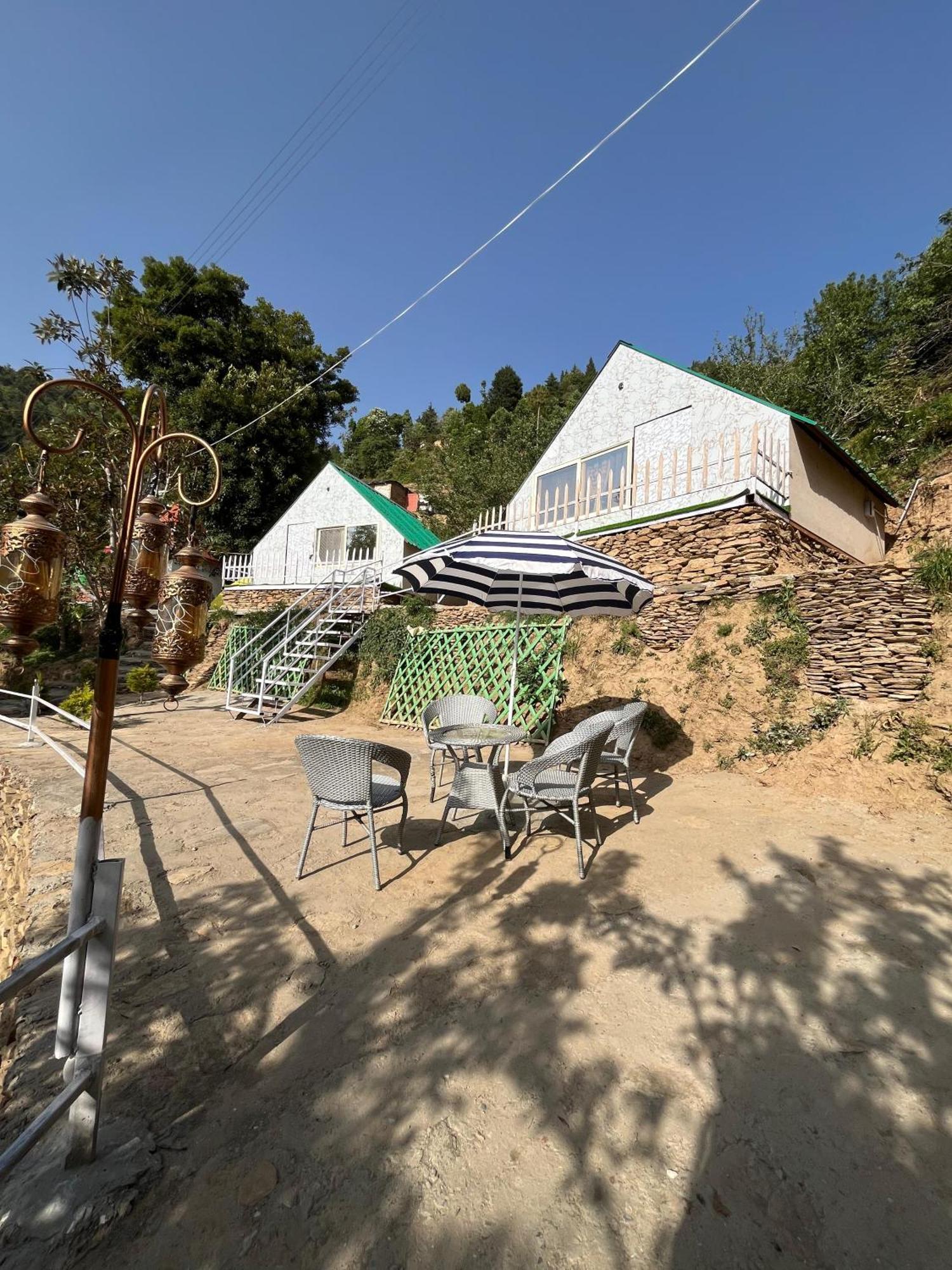 The Rare One'S Mukteshwar - Resort & Cafe Zewnętrze zdjęcie