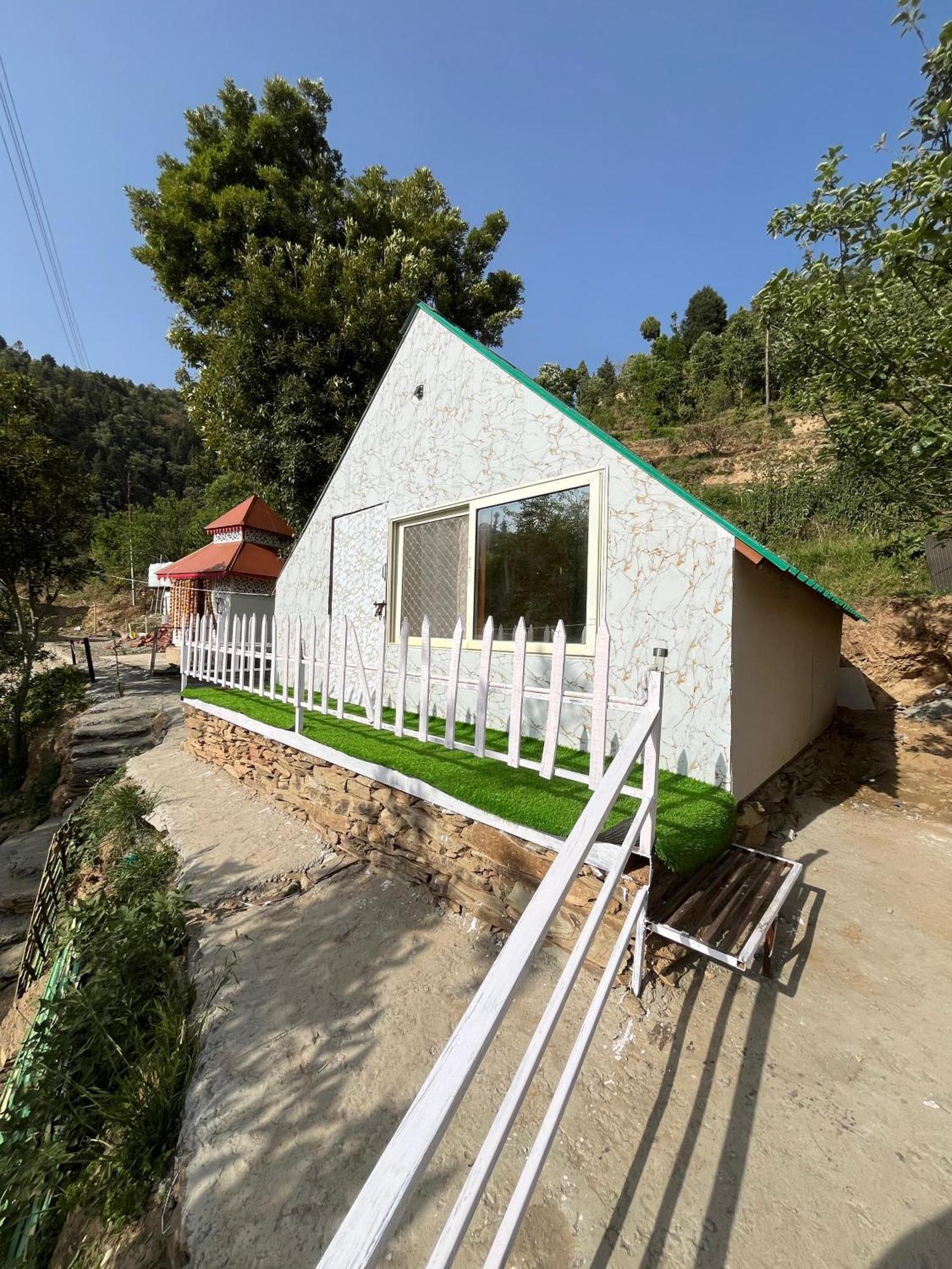 The Rare One'S Mukteshwar - Resort & Cafe Zewnętrze zdjęcie
